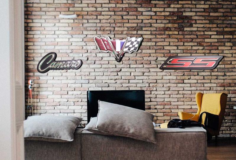 5th-and-6th-generation-super-sport-badge-metal-sign