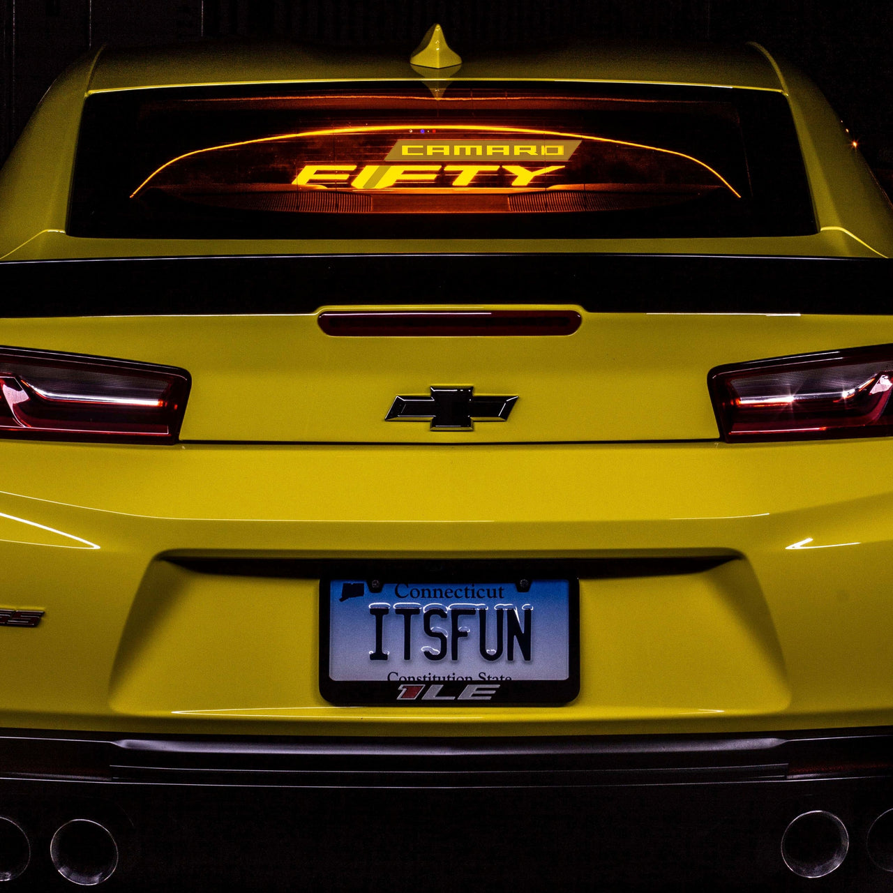2016-2022-sixth-generation-camaro-coupe-glow-plate