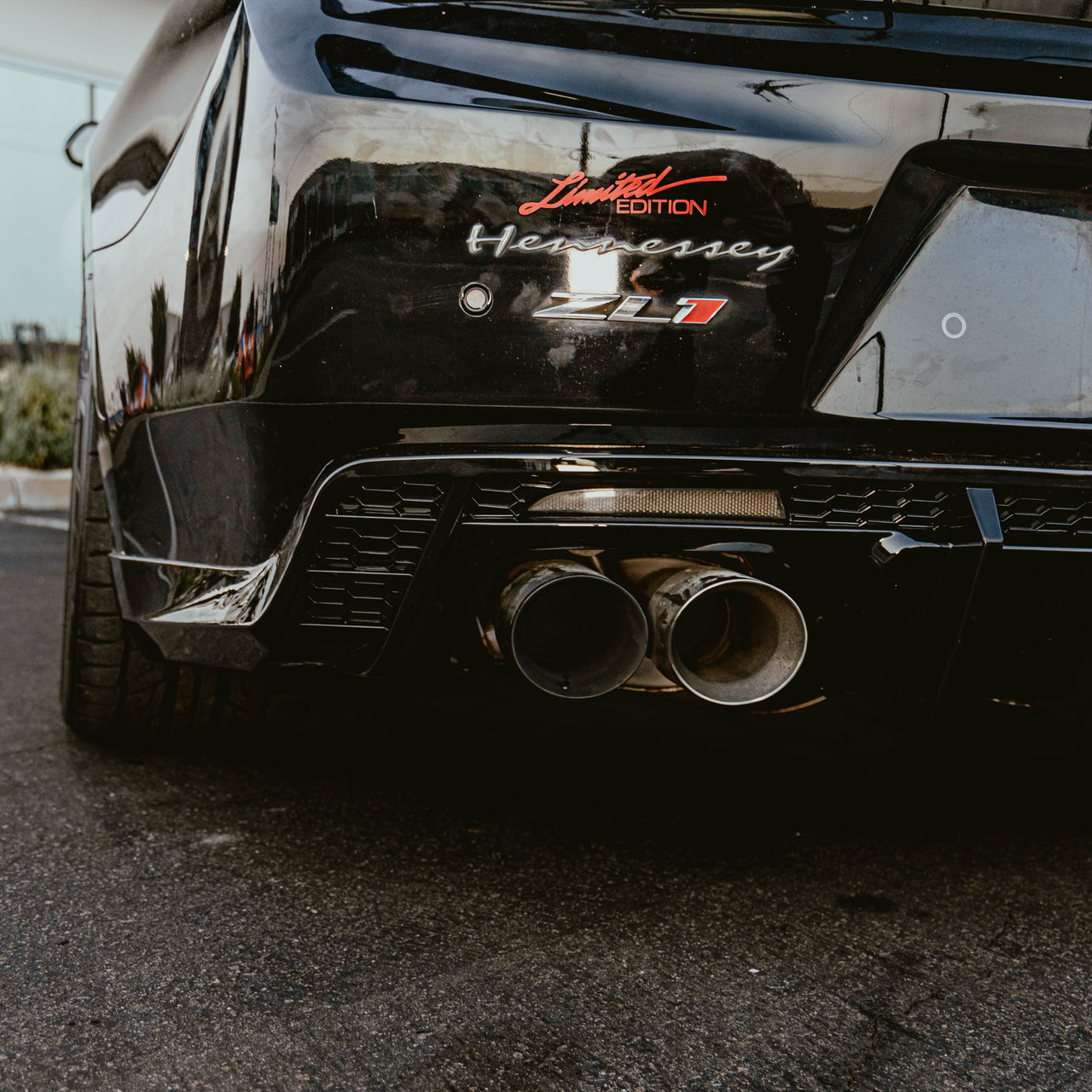 2017-2024 Chevy Camaro ZL1 / ZL1 1LE EVO Diffuser W/ Smokey Reflectors Gloss Black