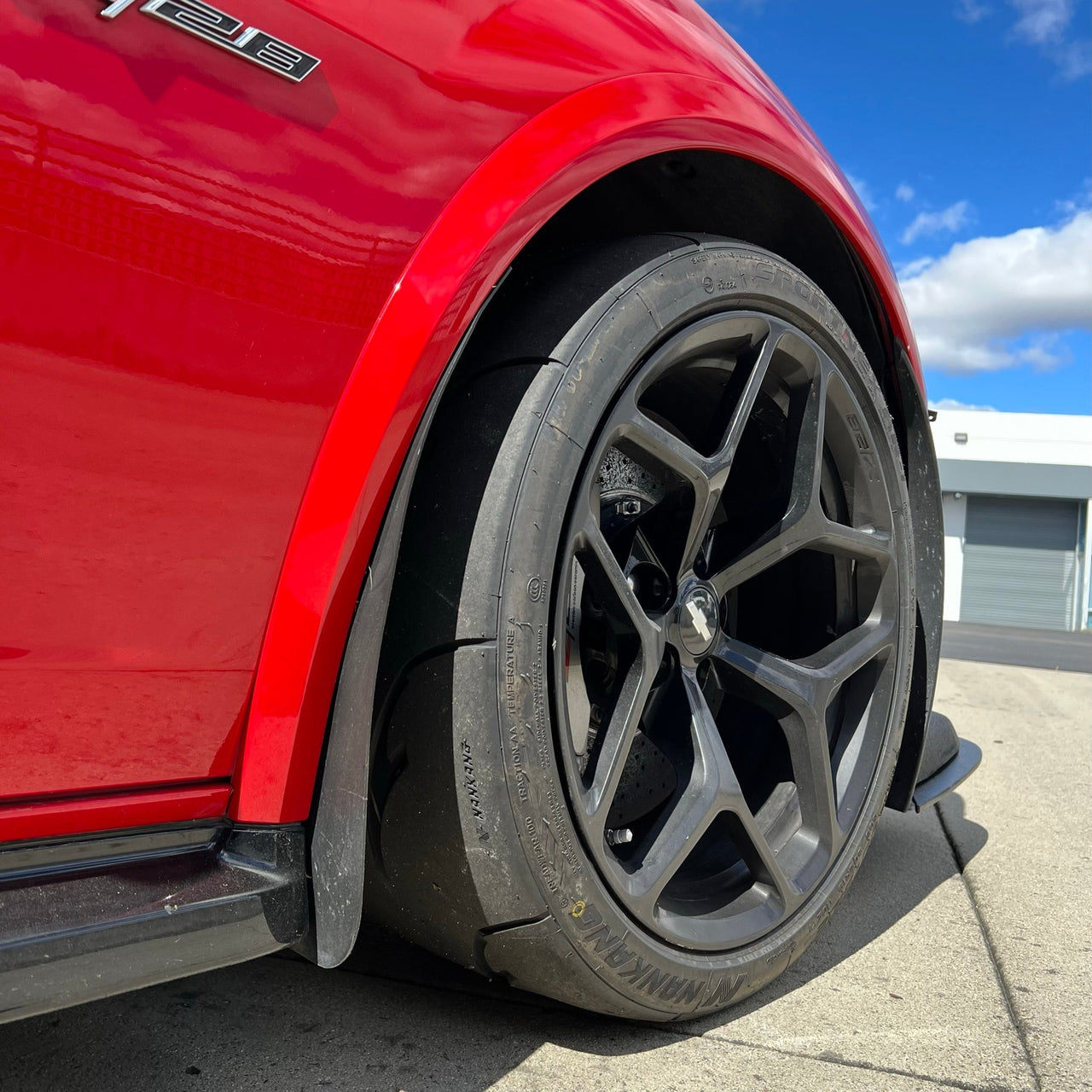 2014-2015 Camaro Z28 Deluxe Rock Guards