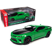 2017-chevrolet-nickey-camaro-ss-1le-krypton-green-with-matt-black-hood-and-black-stripes-1-18-diecast-model-car-by-auto-world